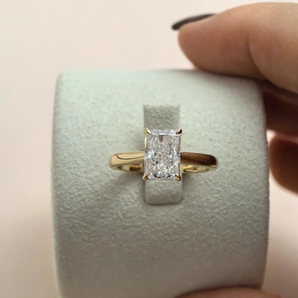 Radiant- Anillo con Diamante corte radiant de 1 Ct IGI D VS1.